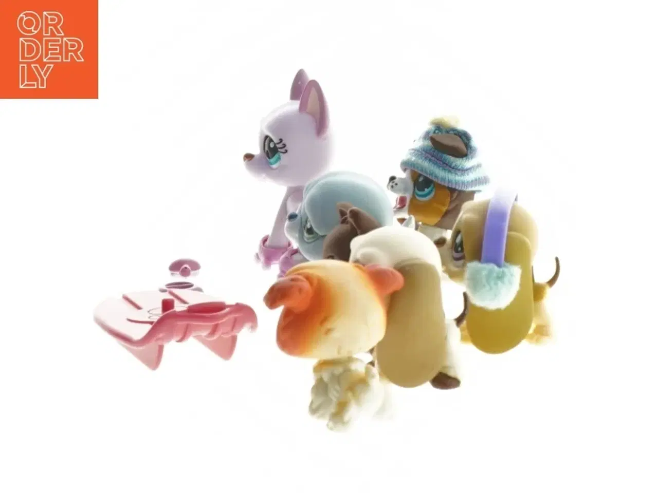 Billede 2 - Lille figursæt fra Littlest Petshop (str. 4 cm og 6 cm)