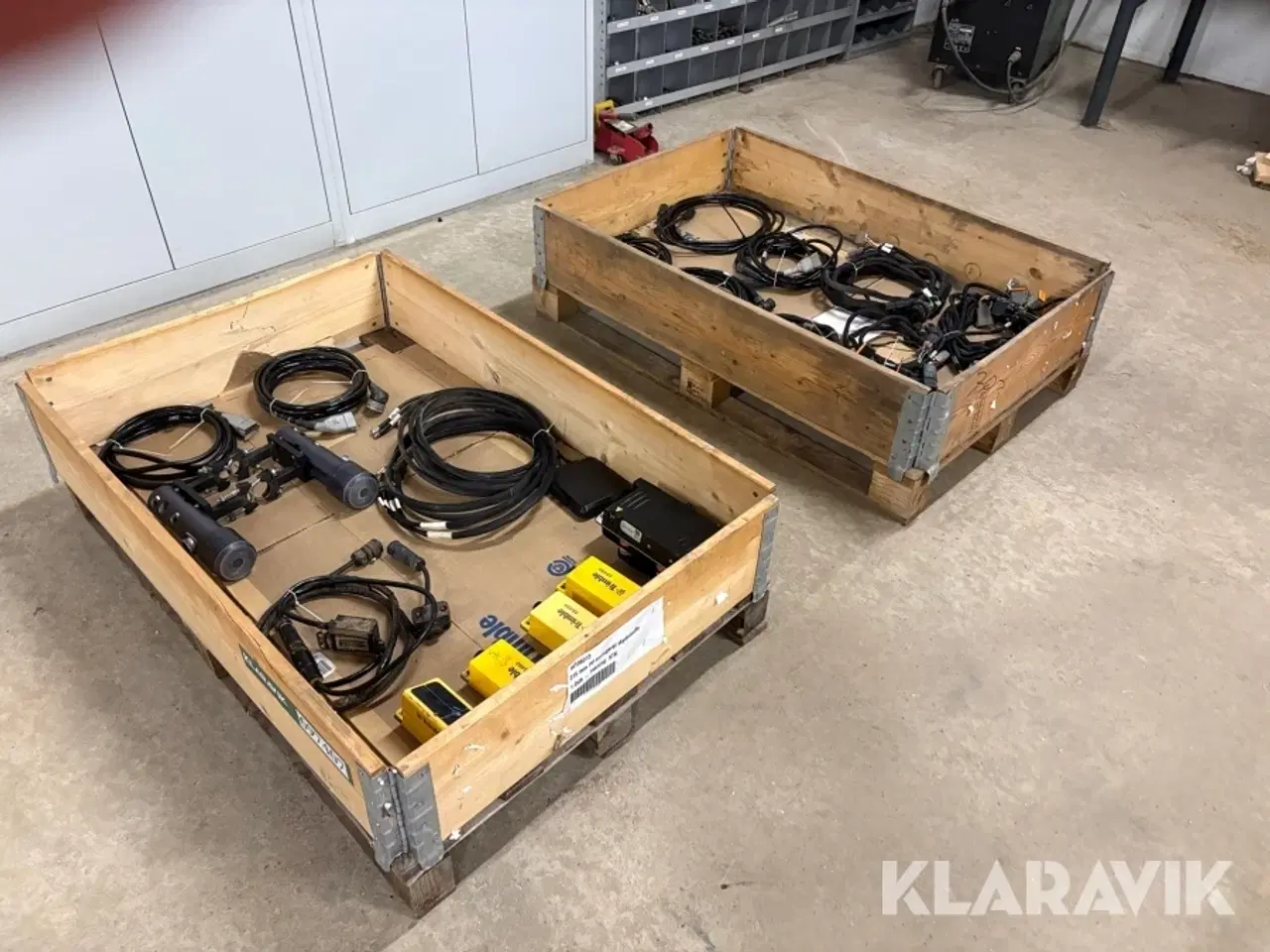 Billede 2 - Dele til gps anlæg Trimble