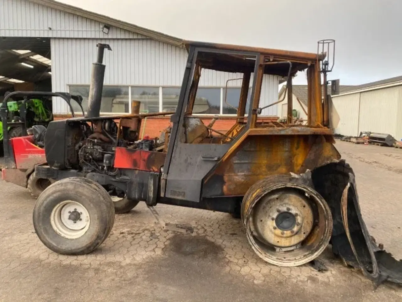Billede 1 - Valmet 505 Sælges i dele/For Parts