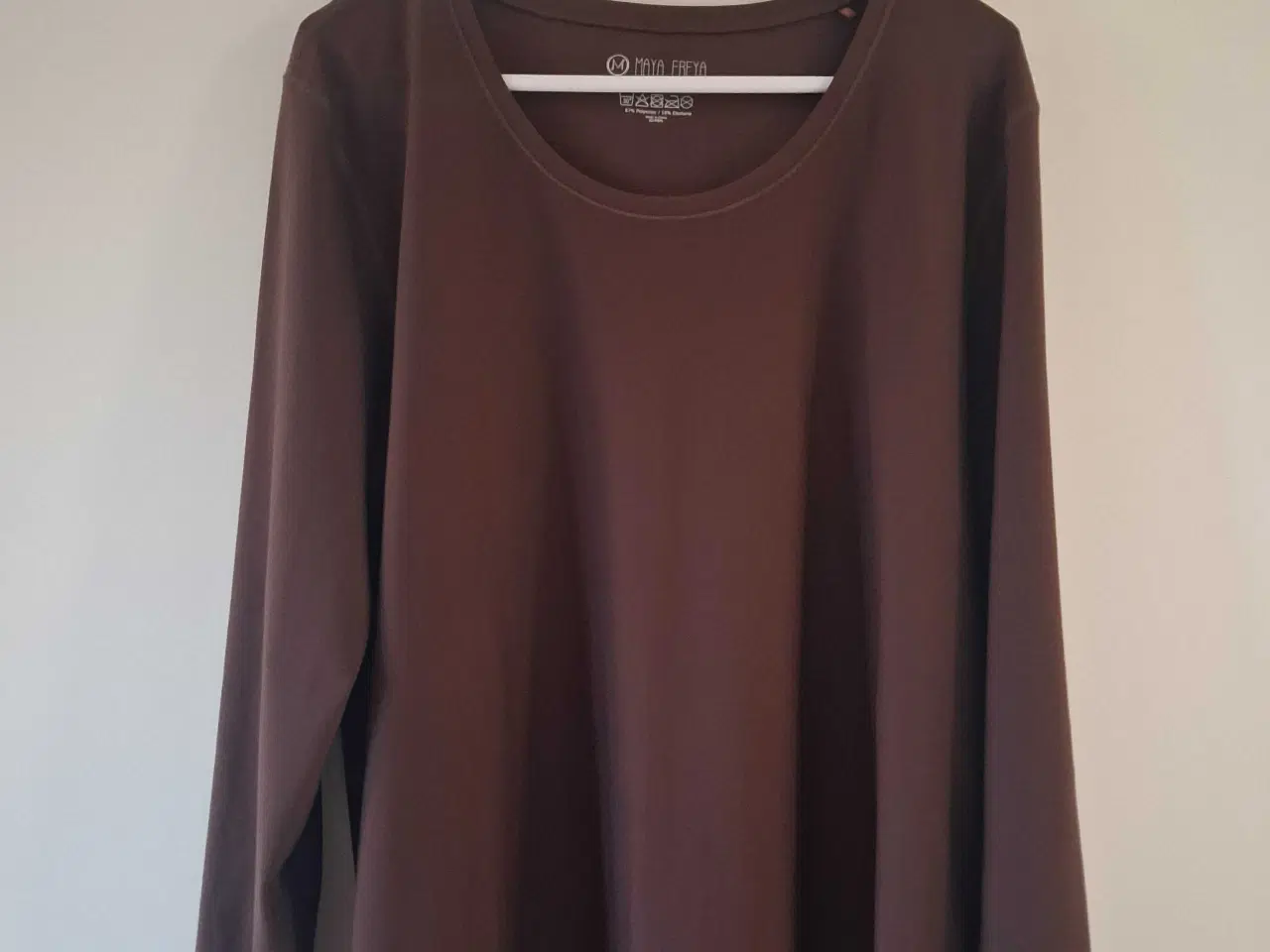 Billede 1 - XXL Maya Freya Vigga Brown Long-Sleeve