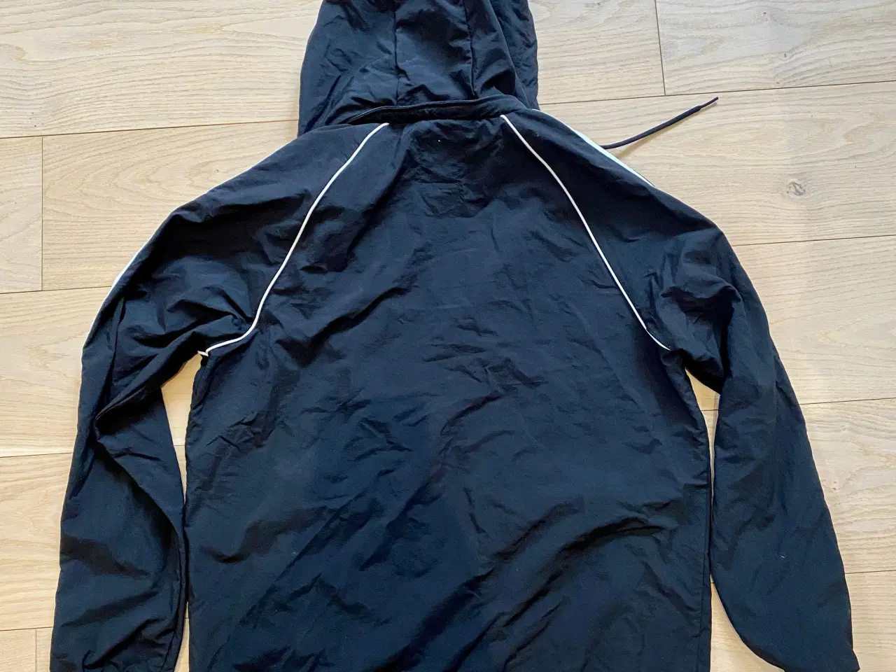 Billede 2 - Forårsjakke/windbreaker, Adidas, Str Medium