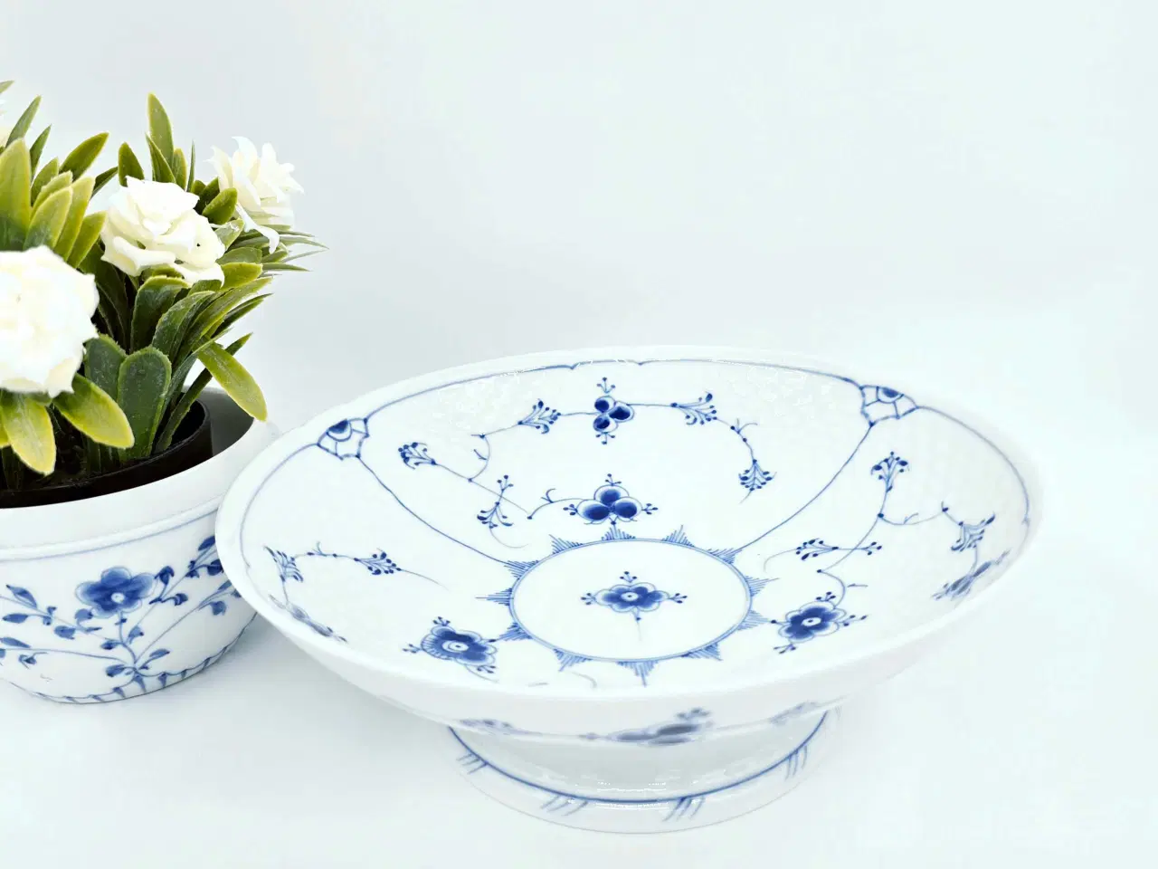 Billede 5 - Musselmalet Skål På Lav Fod Blåmalet Porcelæn 