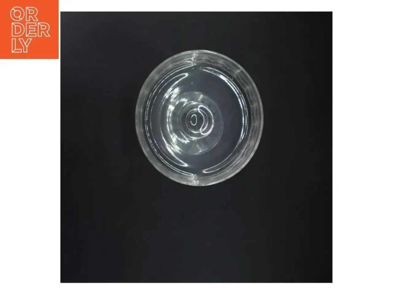 Billede 2 - Glasskål på fod (str. Ø 17,5 cm)