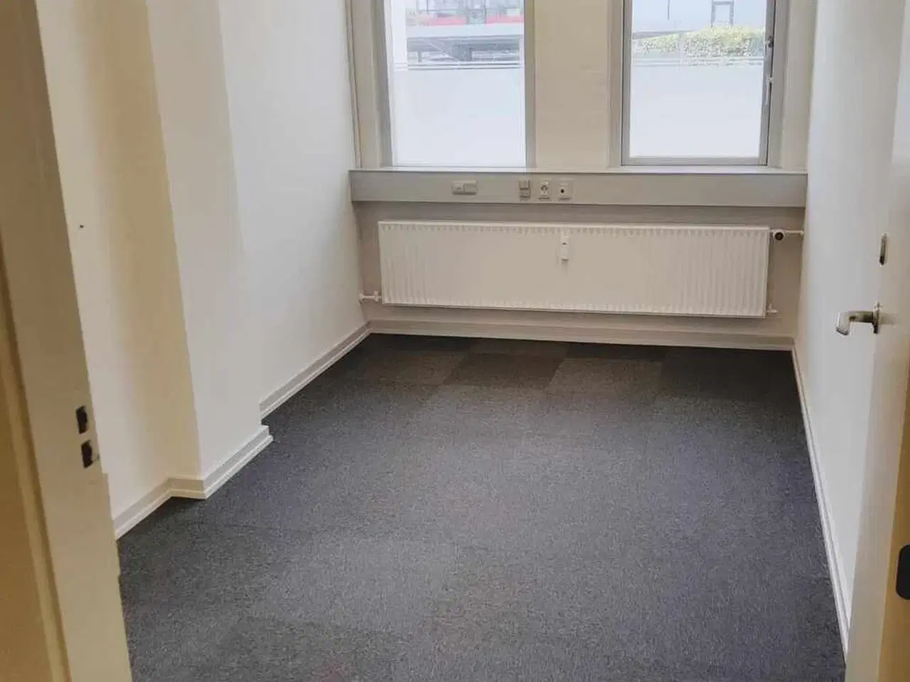 Billede 5 - Pæne kontorlokaler med attraktiv trappeleje