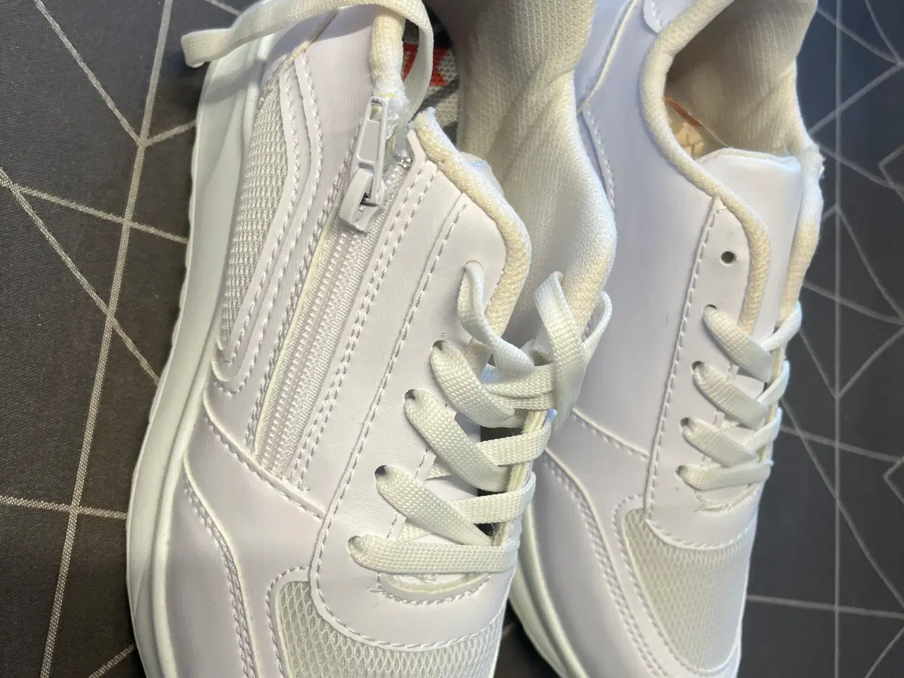 Billede 5 - Et parti dame sko 