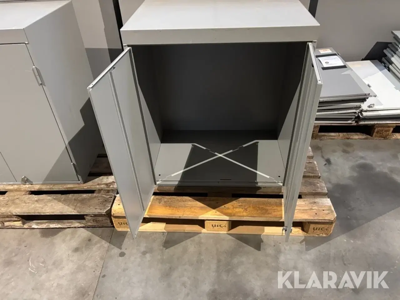 Billede 6 - Industri skab Combi-Industri a/s 57 styk små + 40 styk store