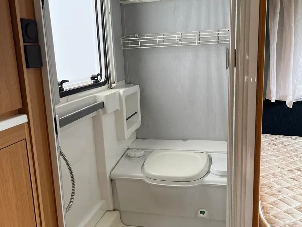 Billede 7 - Knaus AZUR 495 1996 FLOT STAND - SKARP VINTERPRIS