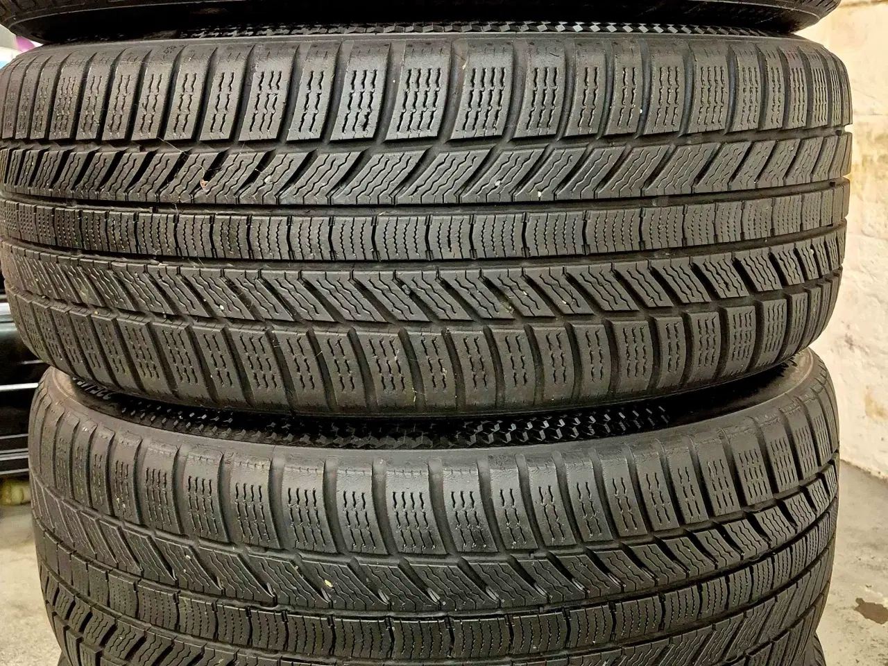 Billede 3 - VOLVO ORIGINAL ALUFÆLGE MED VINTERDÆK