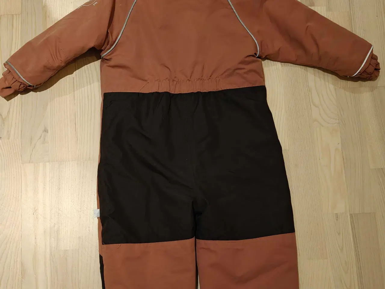 Billede 3 - Flot flyverdragt - så god som ny! ❄️✨