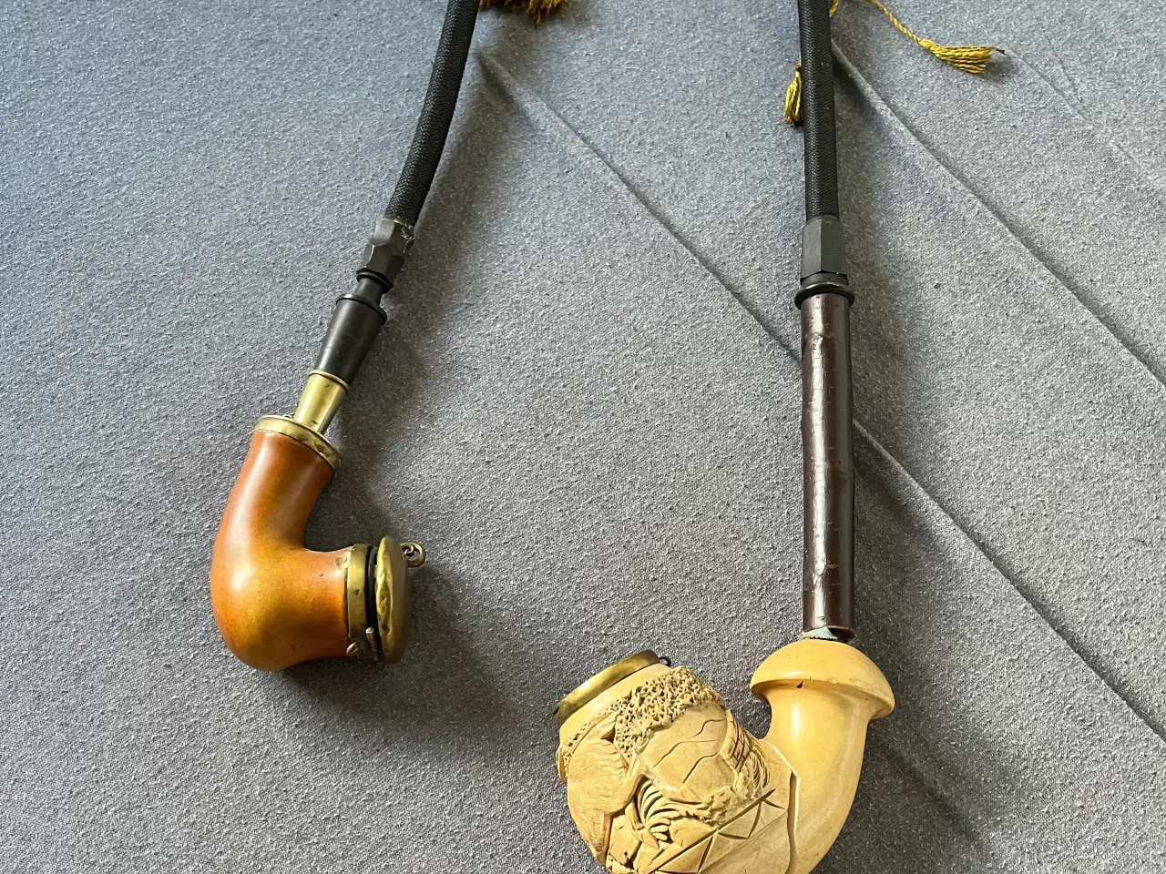 Billede 2 - 2 ældre piber med ophæng