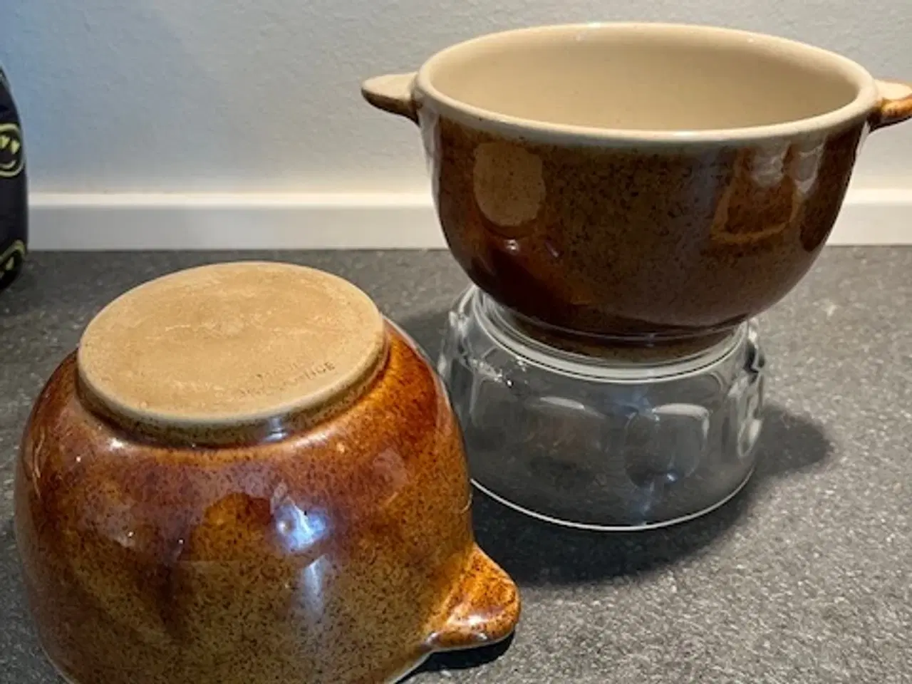 Billede 1 - 2 stk. klassiske franske suppeskåle i stentøj