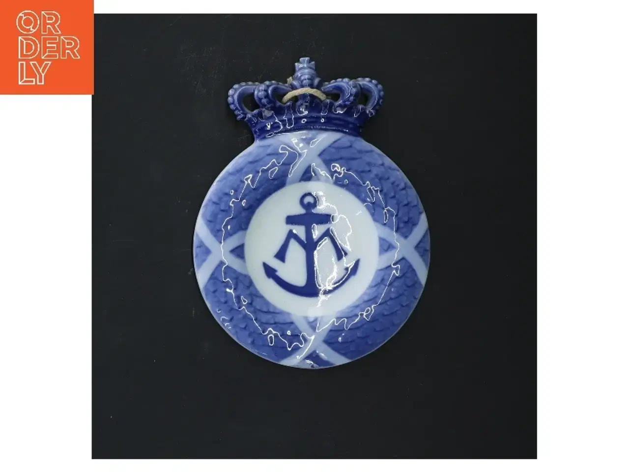 Billede 1 - Blå porcelænsvægdekoration med anker fra Royal Copenhagen (str. Ø 11 cm)