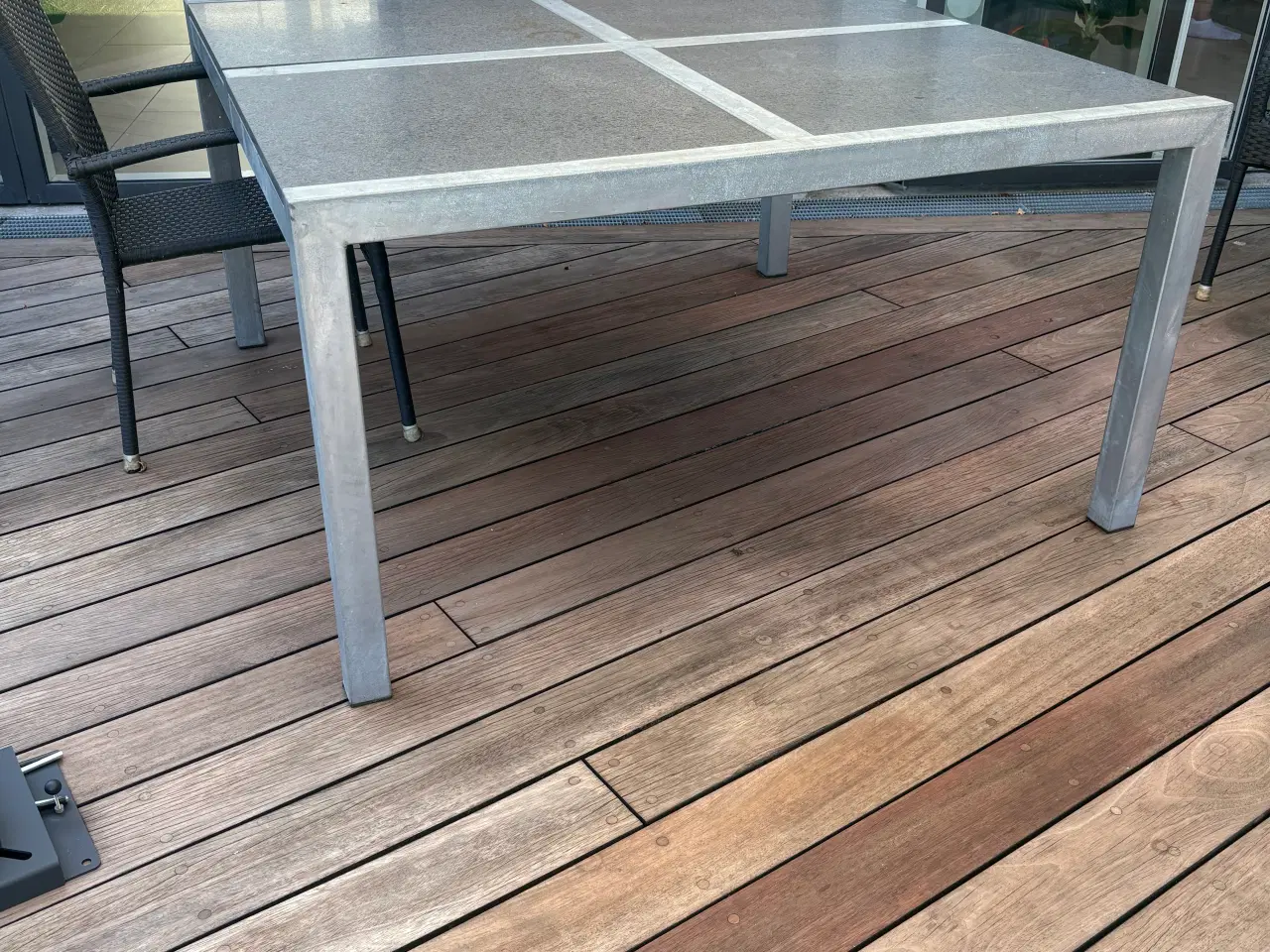 Billede 3 - Havebord granitplader og galvaniseret