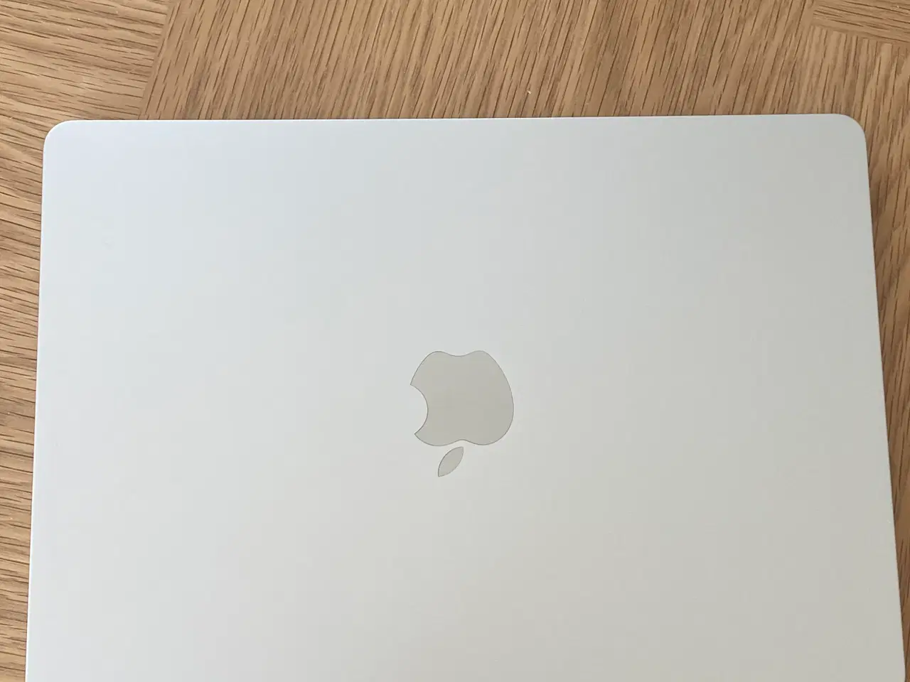 Billede 1 - Apple MacBook Air 2022 MLY13DK/A 13" 256 GB, Stjer