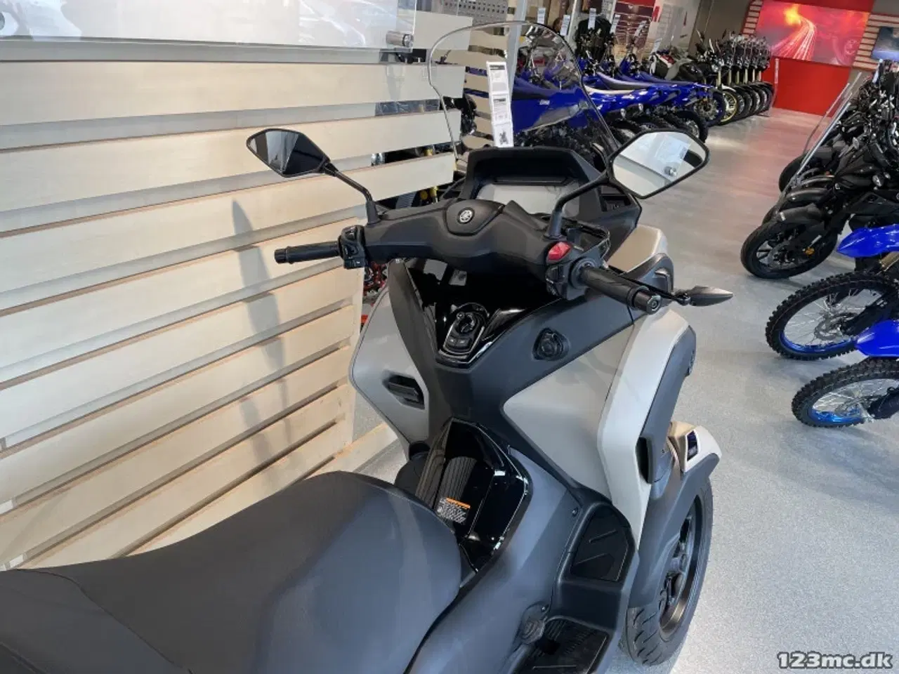 Billede 7 - Yamaha Tricity 300 Må køres på bilkørekort