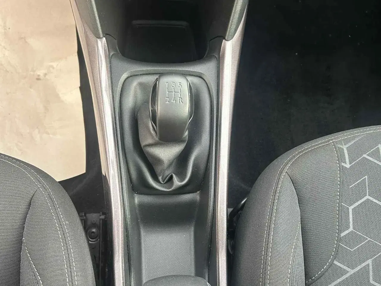 Billede 17 - Peugeot 2008 1,2 VTi 82 Active Sky