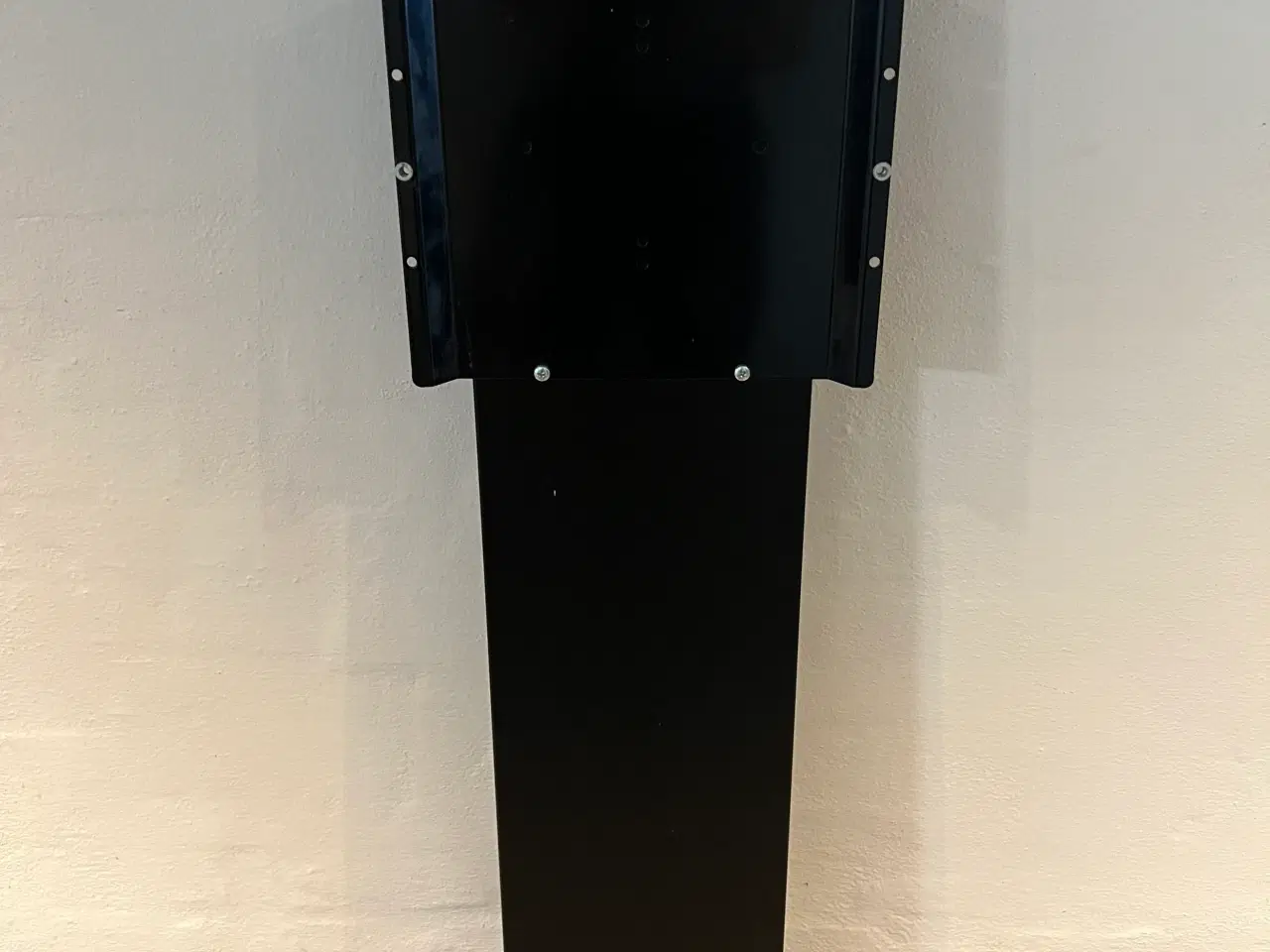 Billede 1 - Ny stander 72 til Mefa postkasse 