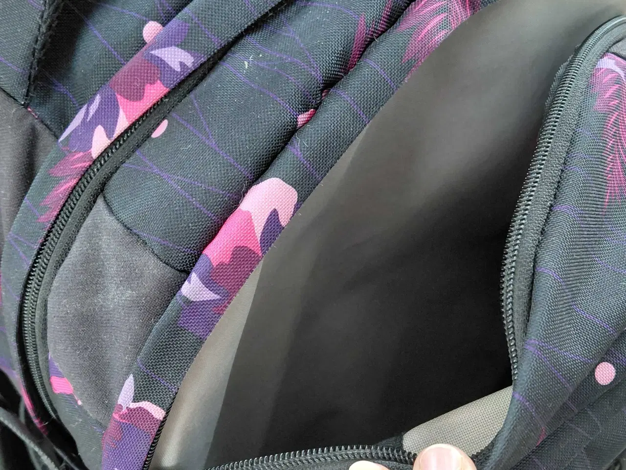 Billede 7 - Satch skoletaske sælges