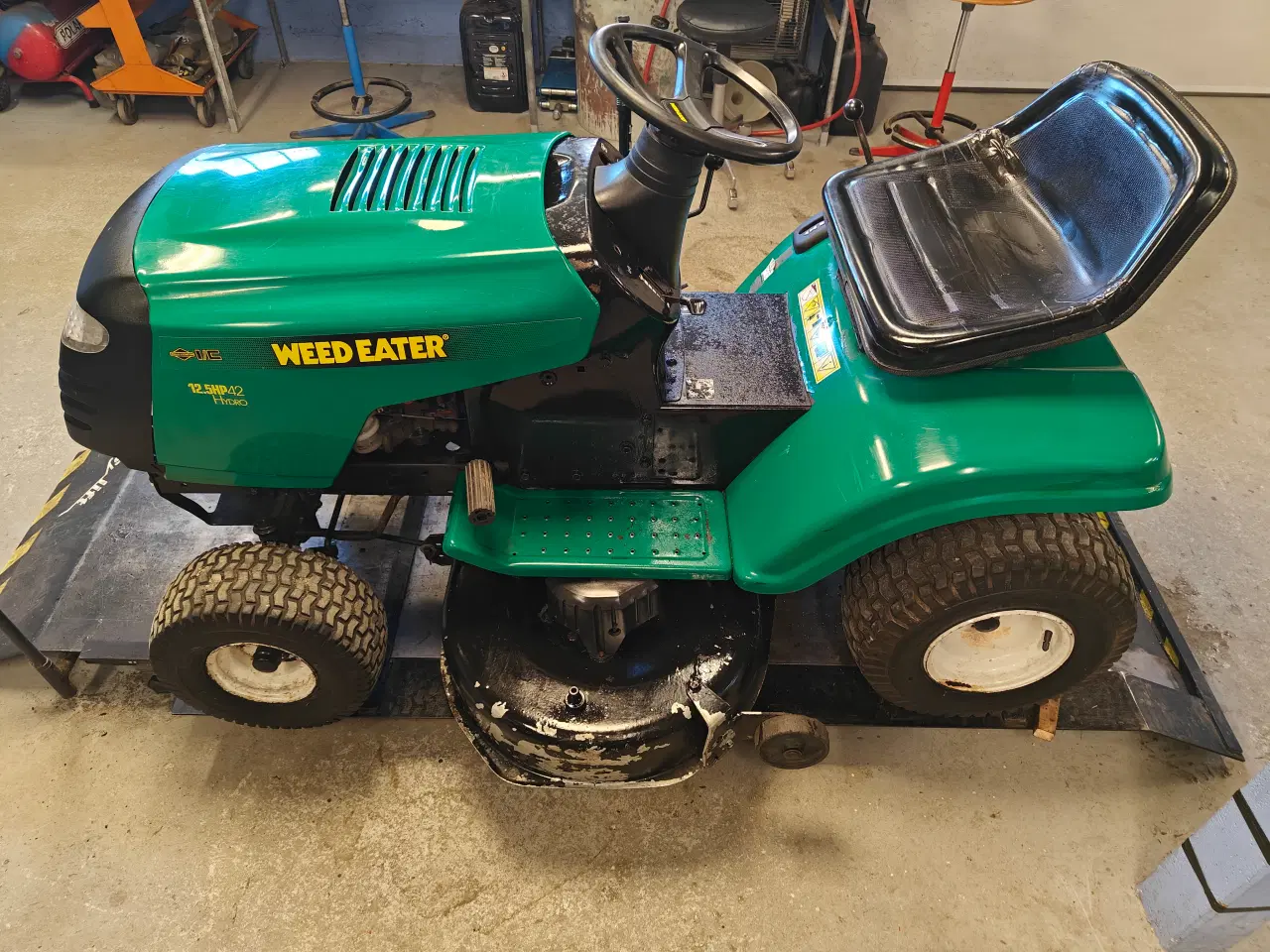 Billede 1 - Havetraktor Hydrostatisk 12.5 Hk I/C Motor.