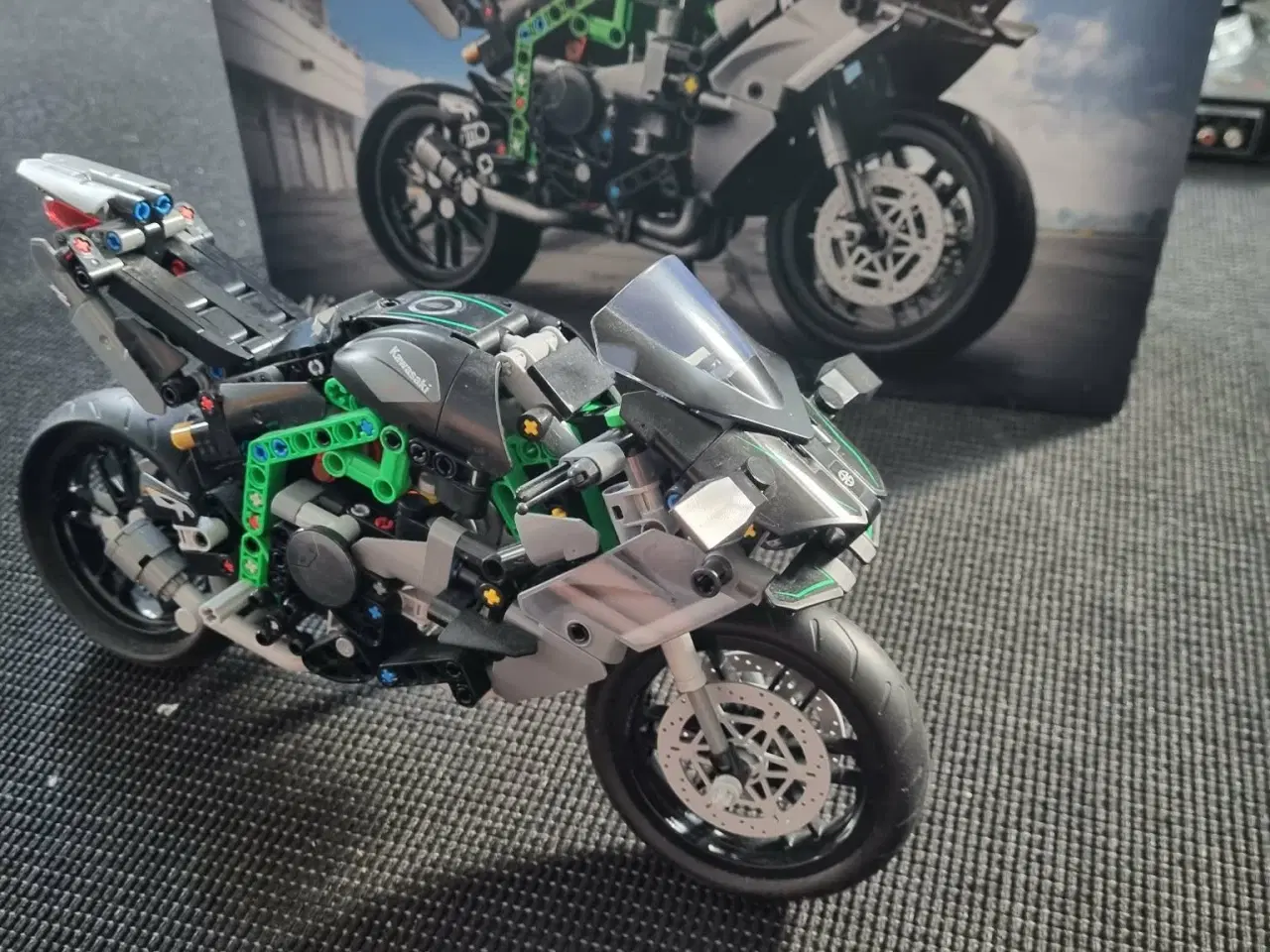 Billede 1 - Kawasaki Ninja h2r lego technic