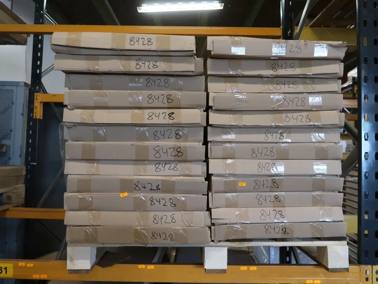 Billede 35 - Stort parti CAMBRO hylder og stiger