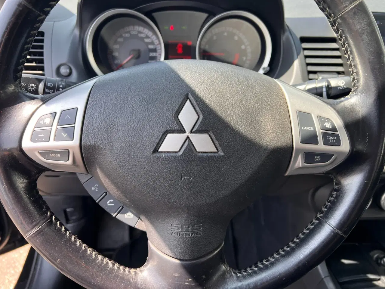 Billede 13 - Mitsubishi Lancer 1,8 Invite SportSedan