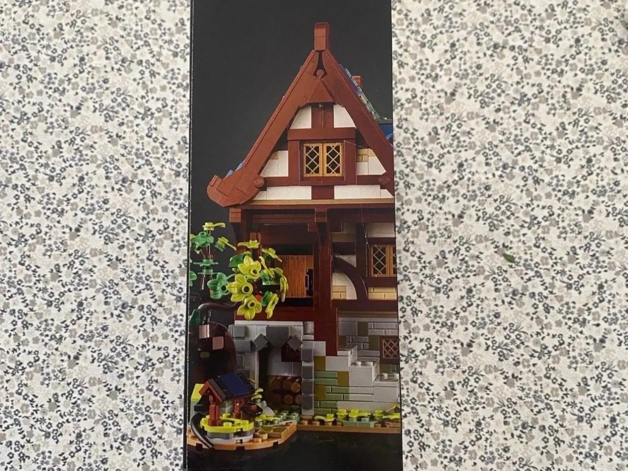 Billede 2 - LEGO Ideas Medieval Blacksmith Bygning Sæt