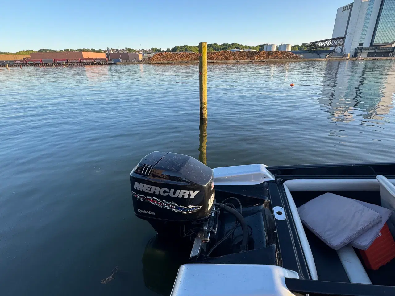 Billede 7 - Ring 18 speedbåd 150hk 2.5 v6 optimax 