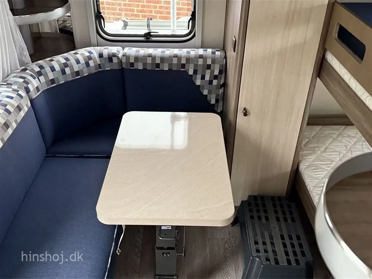 Billede 7 - 2017 - Hobby De Luxe 650 KMFe   Lækker famillie vogn med  køjevogn med dobbeltseng fra Hinshøj Caravan