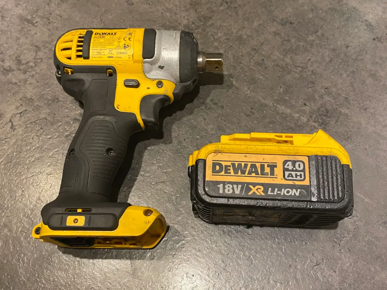Billede 3 - Fin DeWalt slagnøgle sælges. 