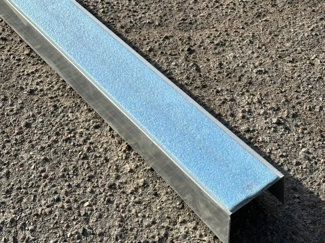 Billede 5 - Triplan75 skinne med 4 mm polyethendug - 3 meter 198 styk