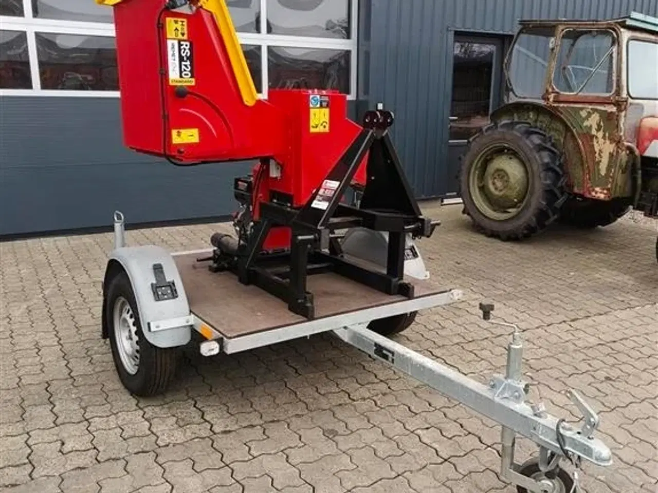 Billede 4 - Remet CNC Træhugger på trailer med benzin motor Rs120