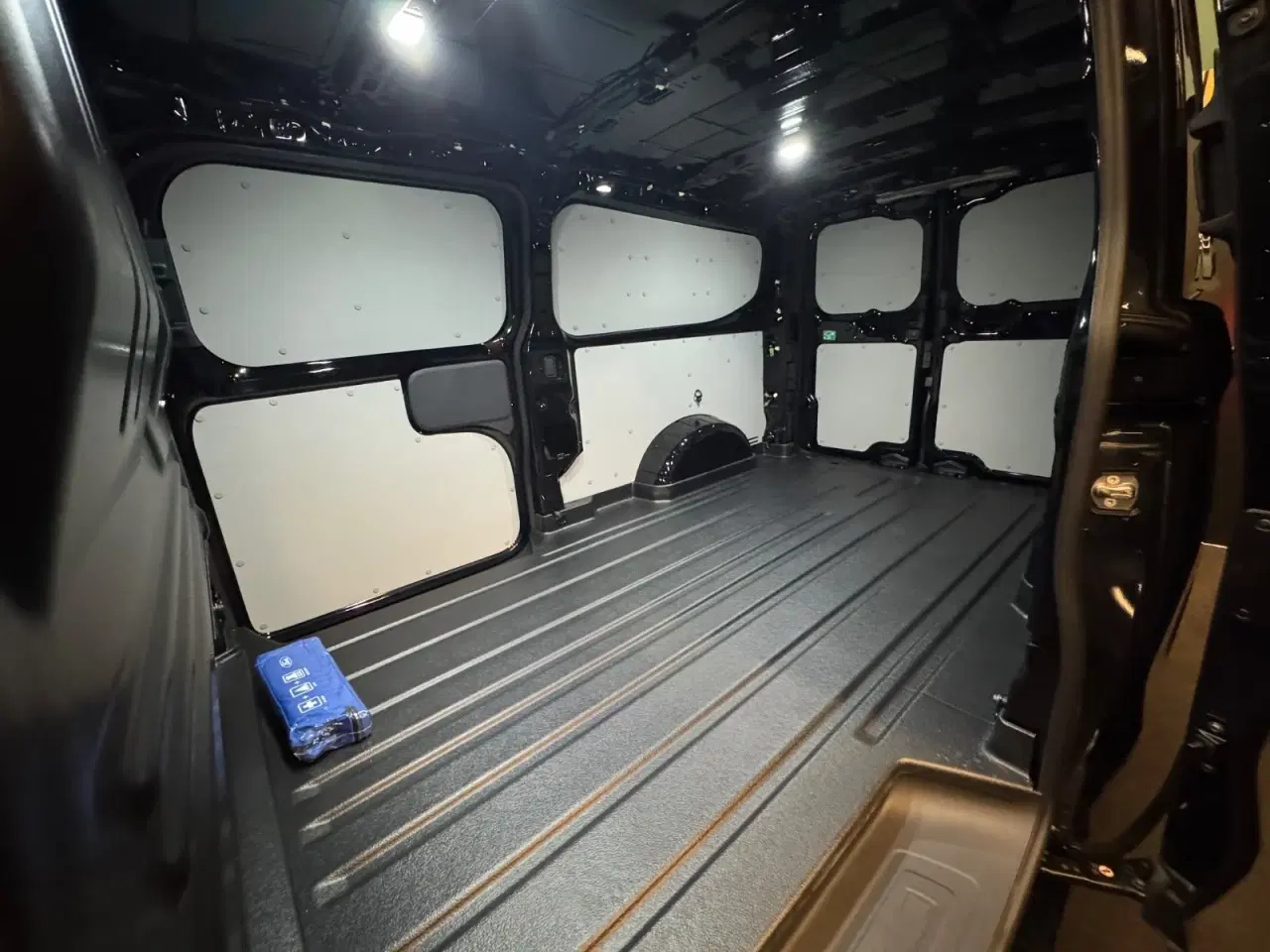 Billede 16 - Ford Transit Custom 320L 2,0 EcoBlue Limited aut.