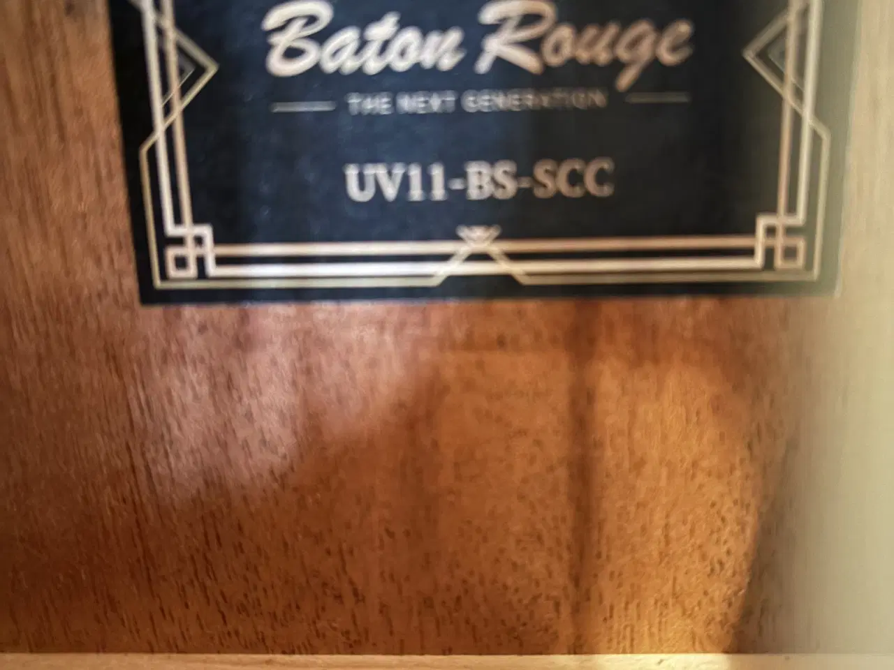 Billede 2 - Bas ukulele med indbygget mic og tuner