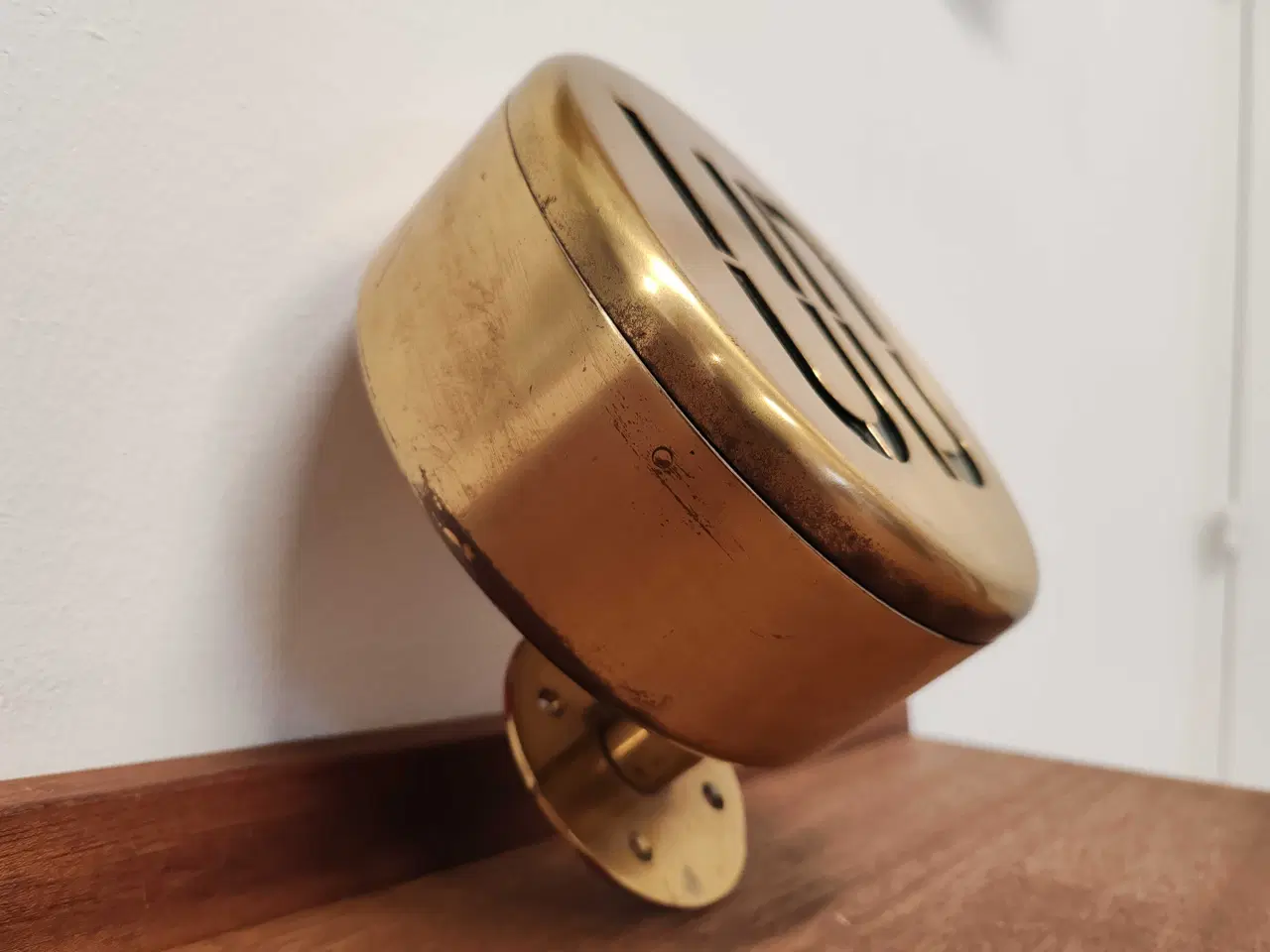 Billede 3 - Ud lysskilt i messing