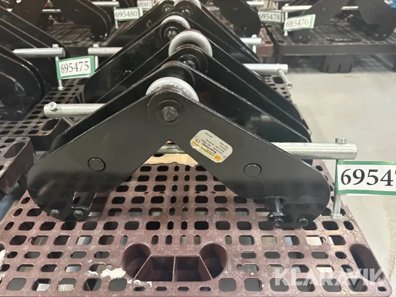 Billede 3 - 3 Bjælkeklemmer/ bjælkeklo Fyns kranudstyr Beam clamp 300 3 styk