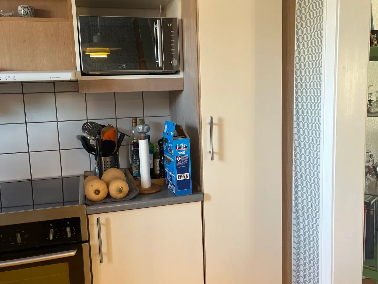 Billede 4 - Køkken gives væk