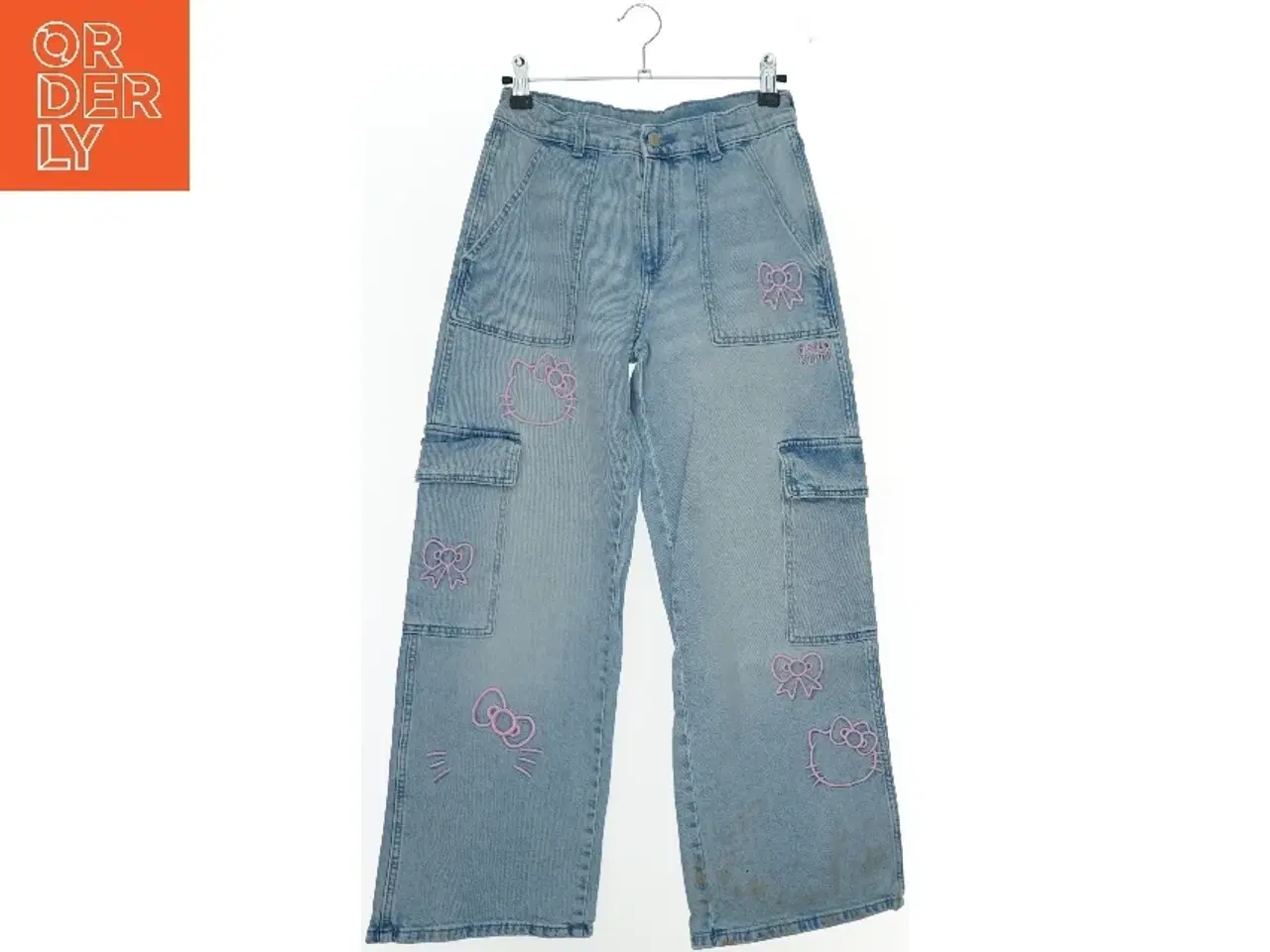 Billede 1 - Hello Kitty cargo jeans fra H&M (str. 152)