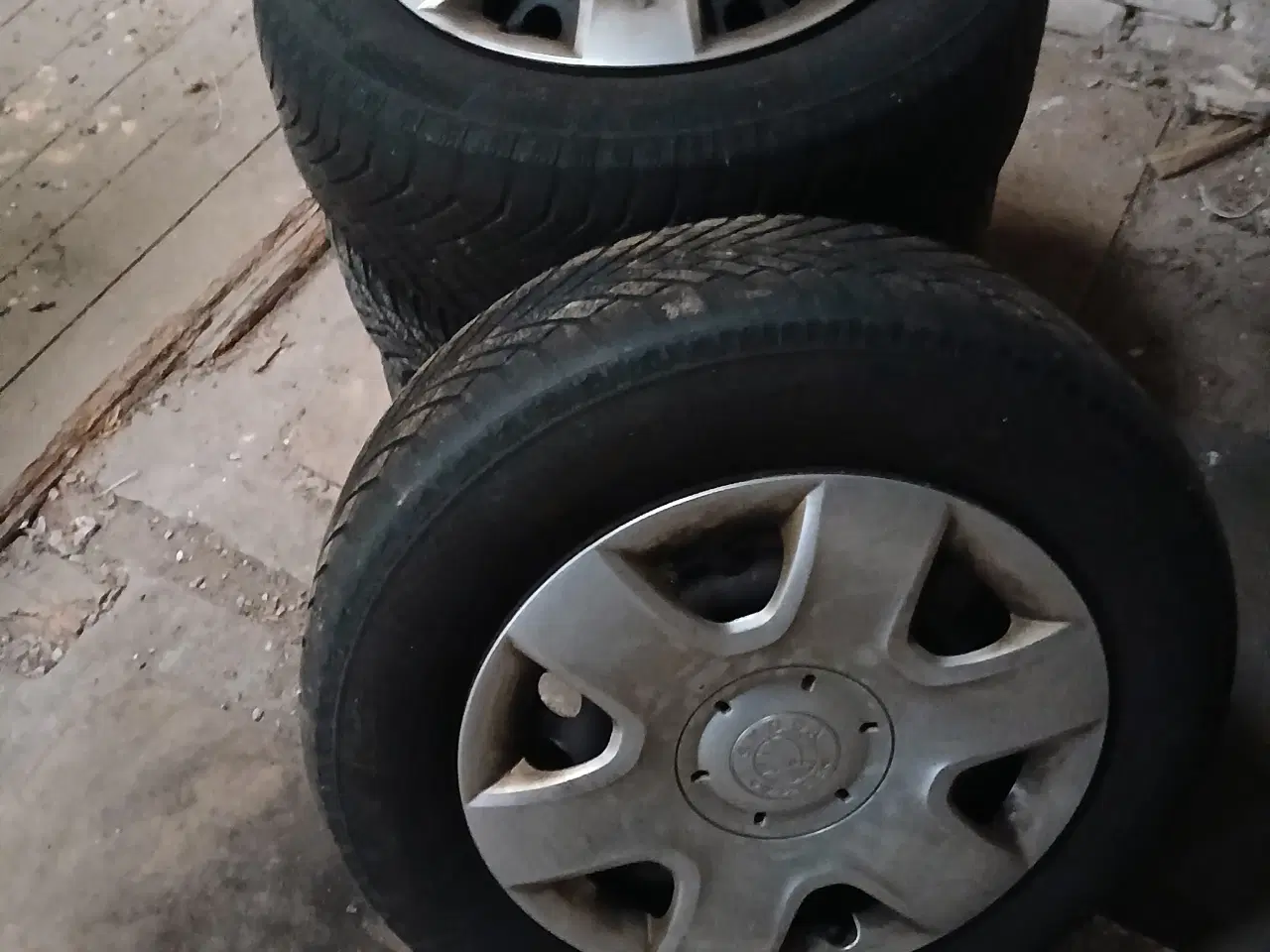 Billede 1 - 4 Stålfælge med Hjulkapsler