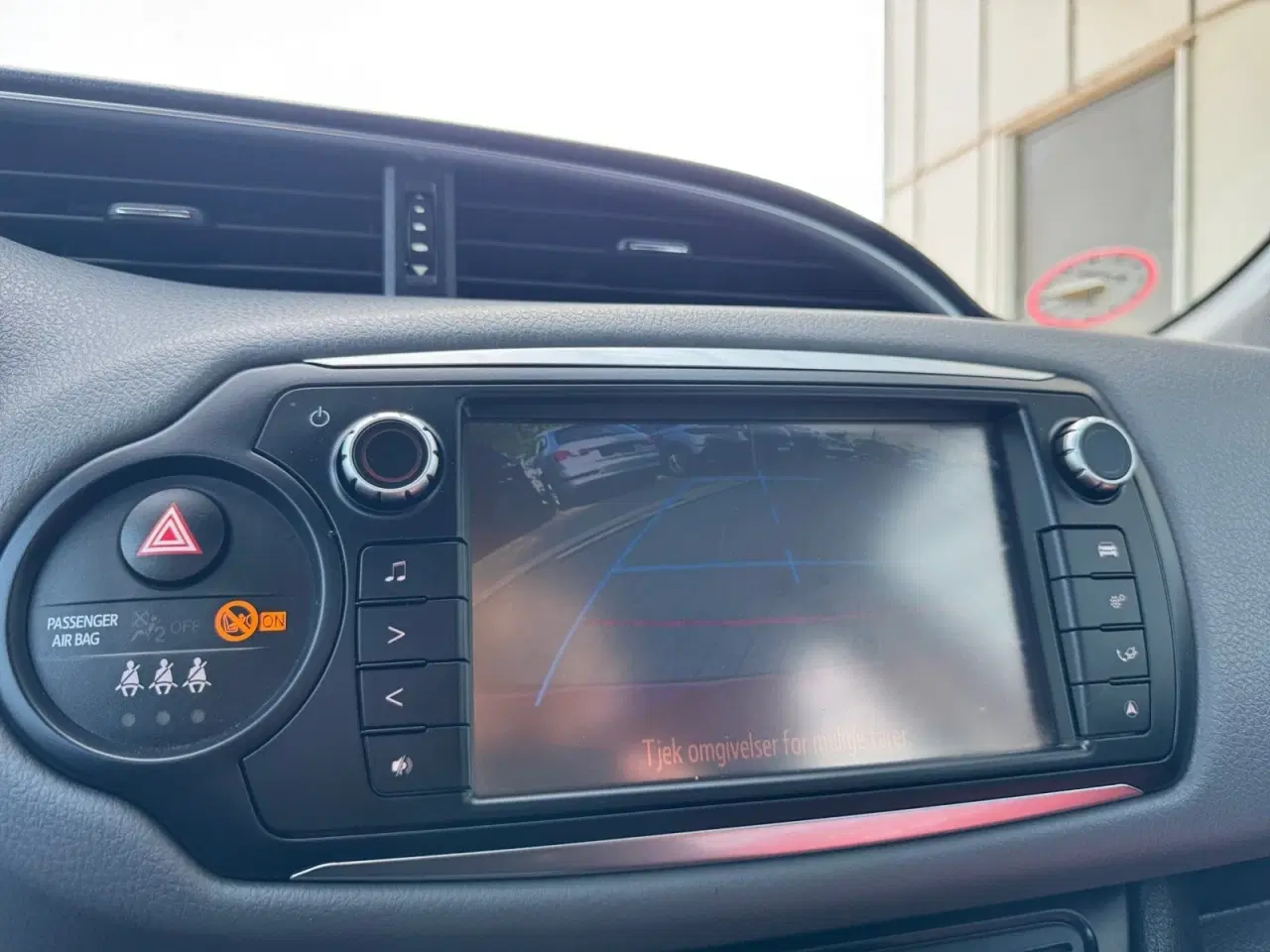 Billede 10 - Toyota Yaris 1,0 VVT-i T2 Touch