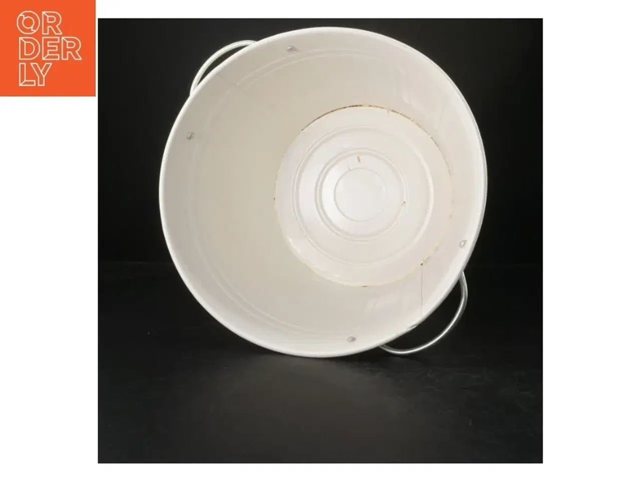 Billede 2 - Hvid metalemaile spand fra IKEA (str. Ø. 32 cm. længde, 30 cm)