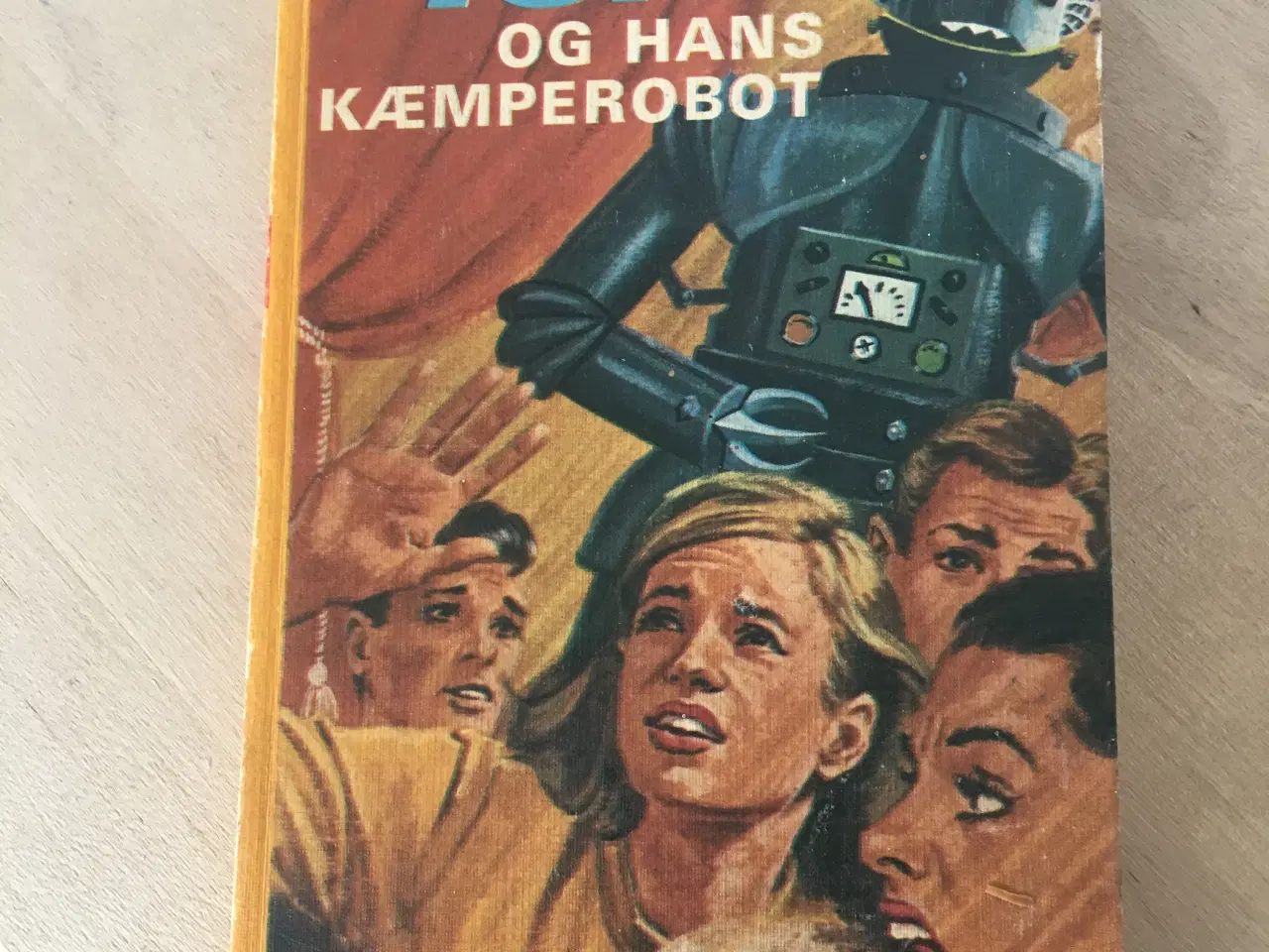 Billede 1 - Tom og hans kæmperobot