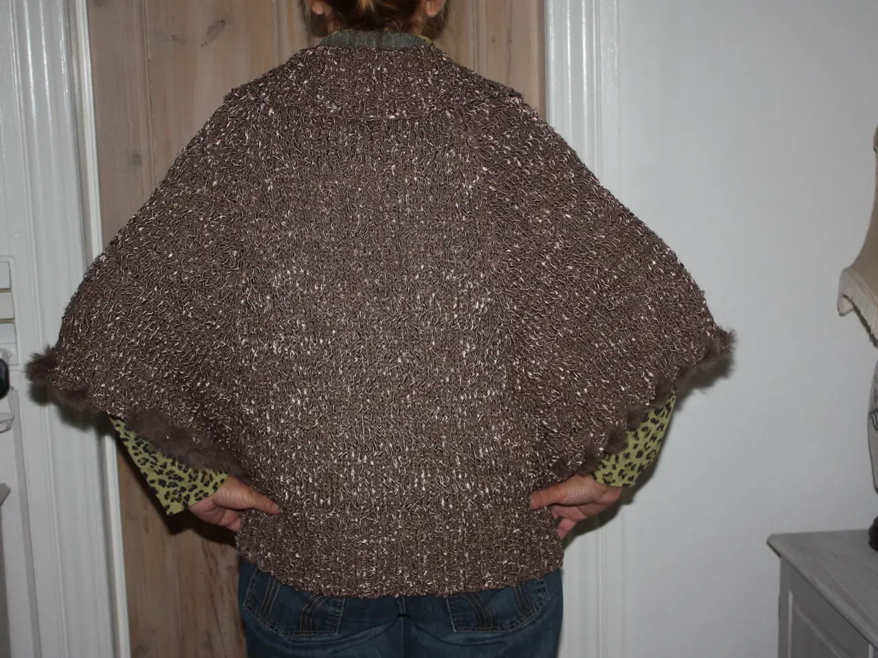 Billede 2 - Pinfelanna bluse str.M med pels 65% acryl 35% wool