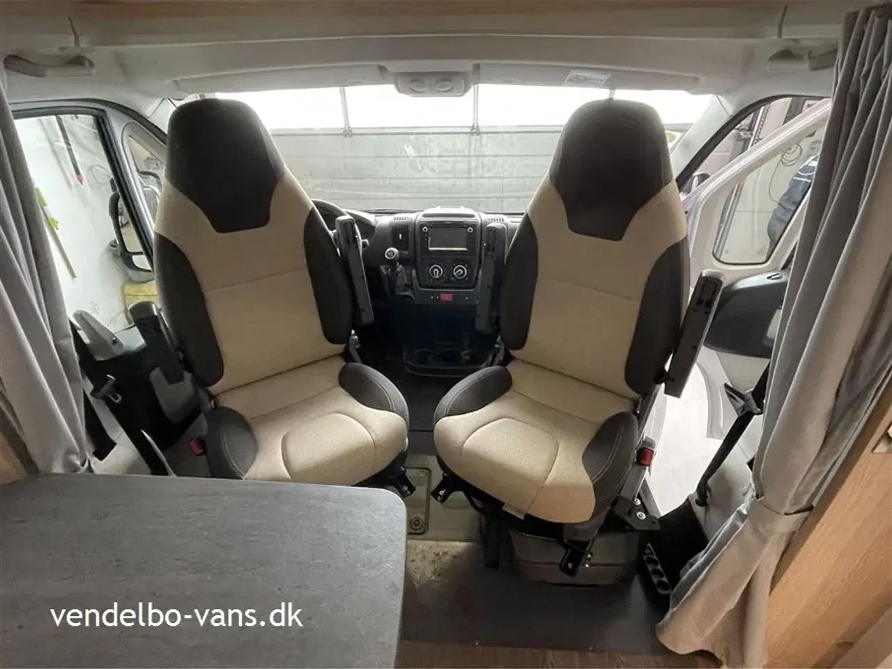 Billede 4 - 2019 - SunLight T 58   Nem og handy under 6 meter længde