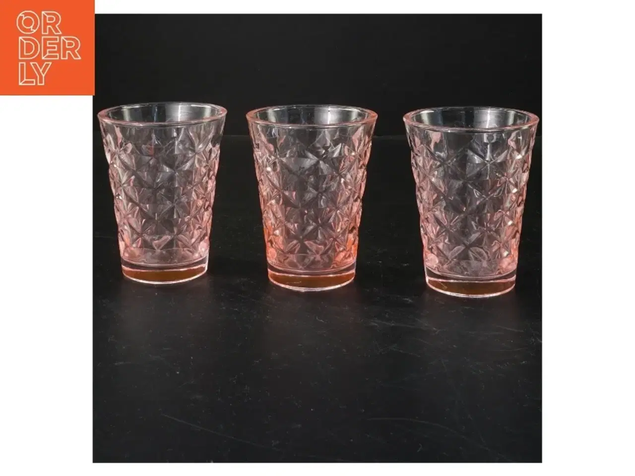 Billede 1 - Lyserøde glas (str. 10x8 cm)