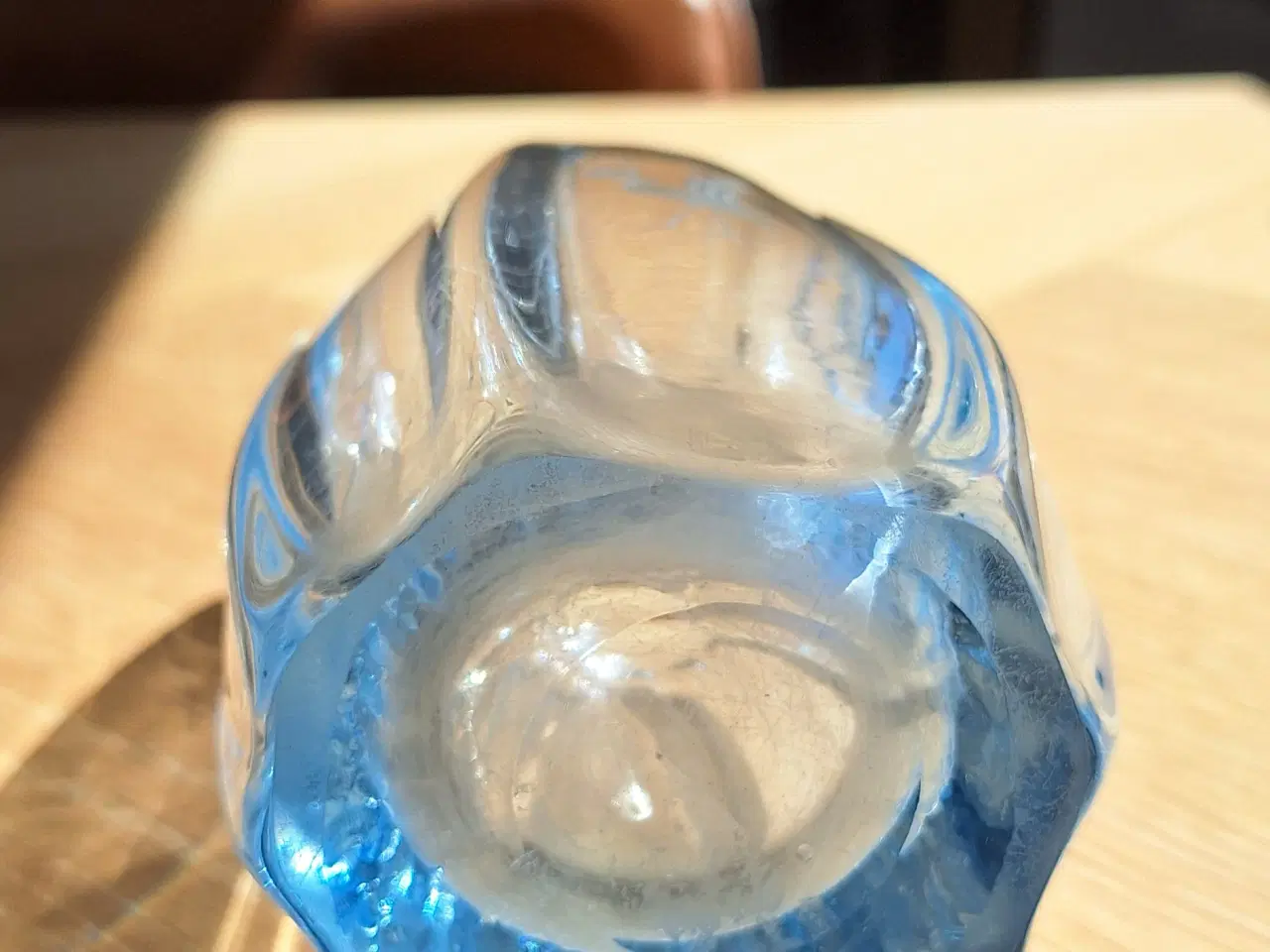 Billede 4 - Isblå glasvase 