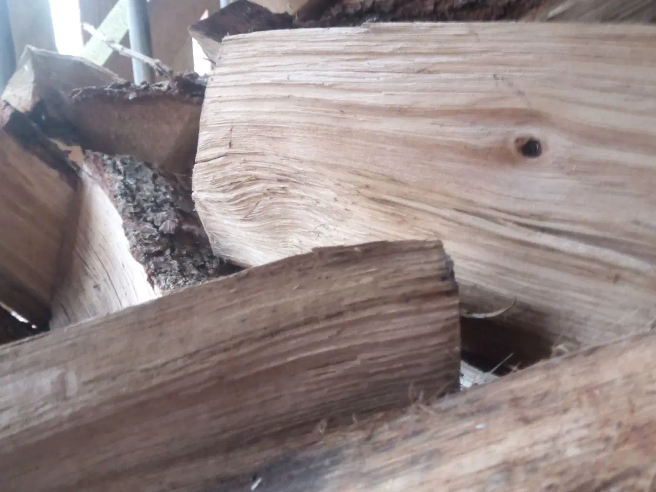 Billede 1 - Brænde sælges og leveres