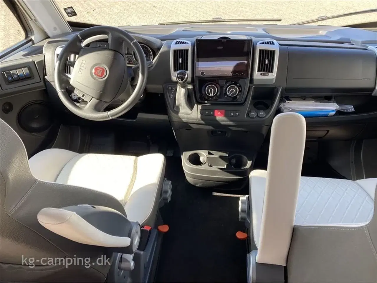 Billede 15 - 2021 - Benimar Amphitryon 967 Northautokapp   Spændende SUPER velholdt Benimar autocamper