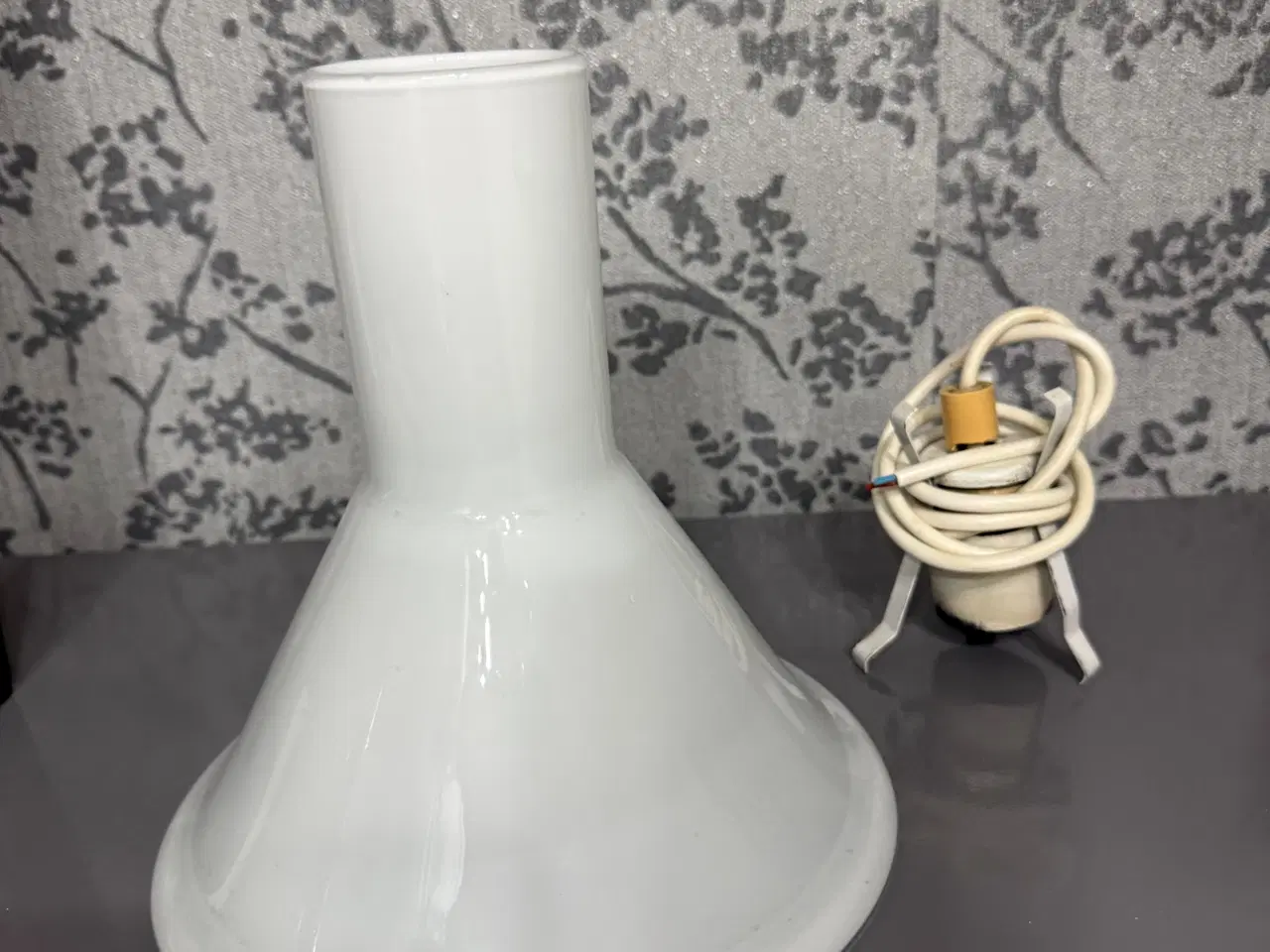 Billede 1 - Holmegaard Mini P&T Pendel – Hvidt Opalglas