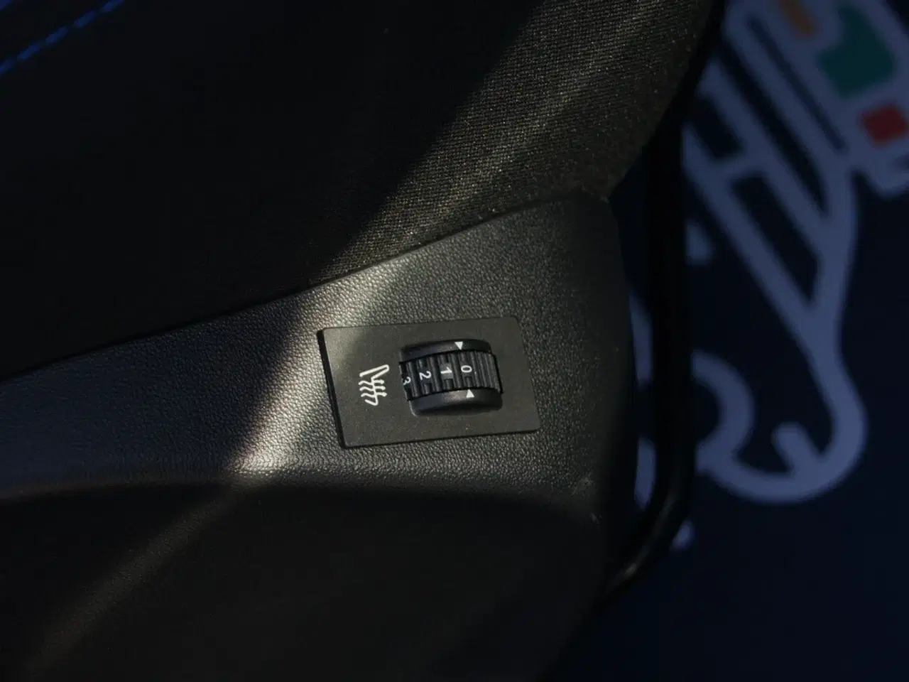 Billede 15 - Peugeot 208 1,5 BlueHDi 100 Signature Sky
